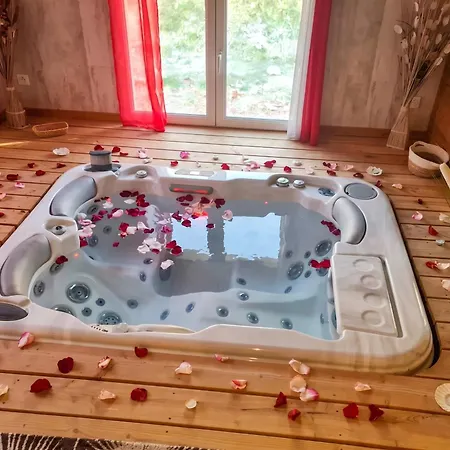 Avec Jacuzzi A Bezaudun-sur-Bine